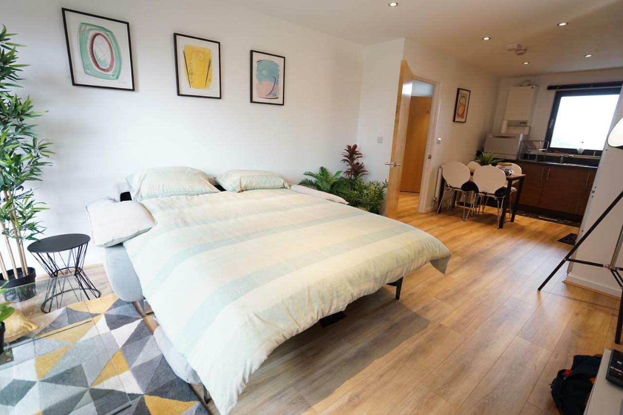 Perfectly Located Stunning Apartment London Eksteriør billede