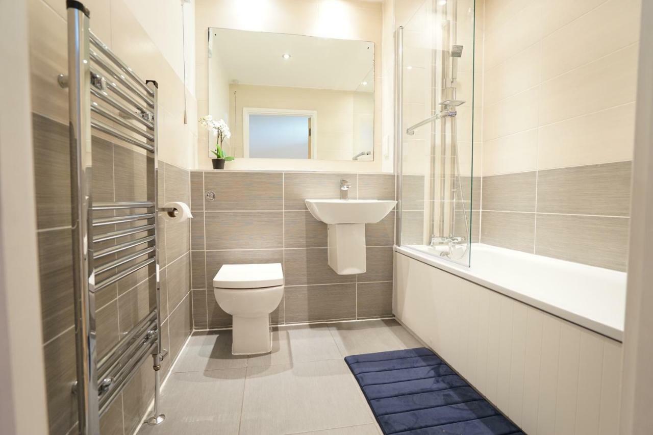 Perfectly Located Stunning Apartment London Eksteriør billede